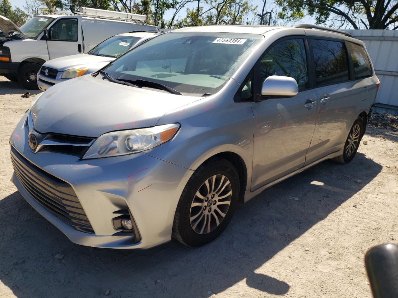 TOYOTA SIENNA 2018 5tdyz3dc1js925433