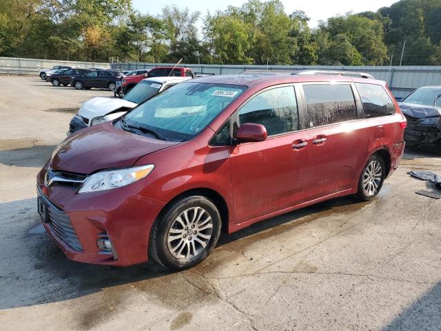 TOYOTA SIENNA XLE 2018 5tdyz3dc1js932379