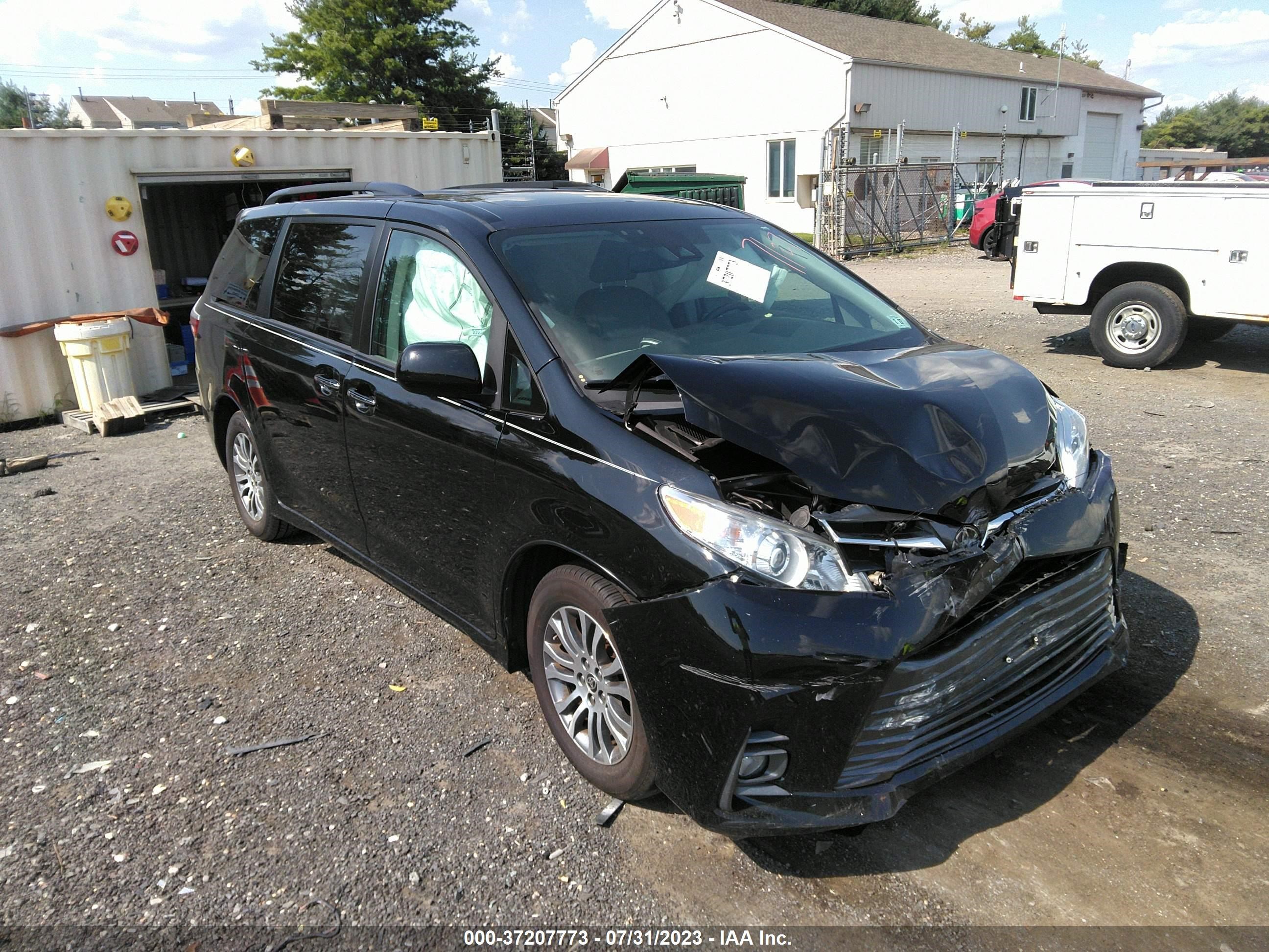 TOYOTA SIENNA 2020 5tdyz3dc1ls061986