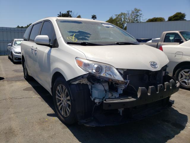 TOYOTA SIENNA XLE 2017 5tdyz3dc2hs818921