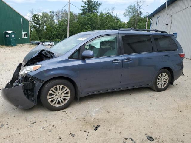 TOYOTA SIENNA XLE 2017 5tdyz3dc2hs834021