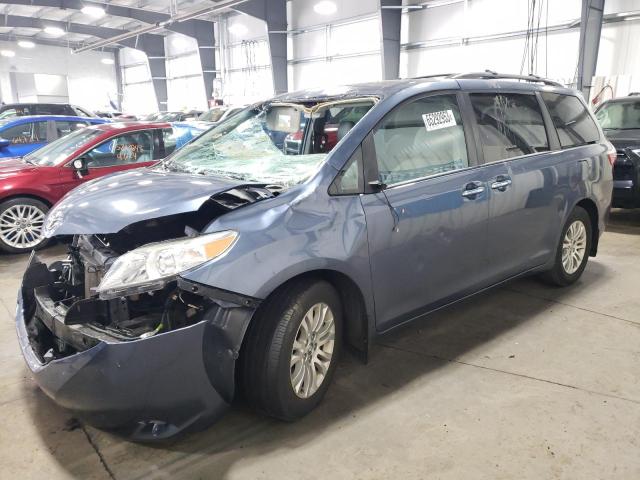 TOYOTA SIENNA XLE 2017 5tdyz3dc2hs835962