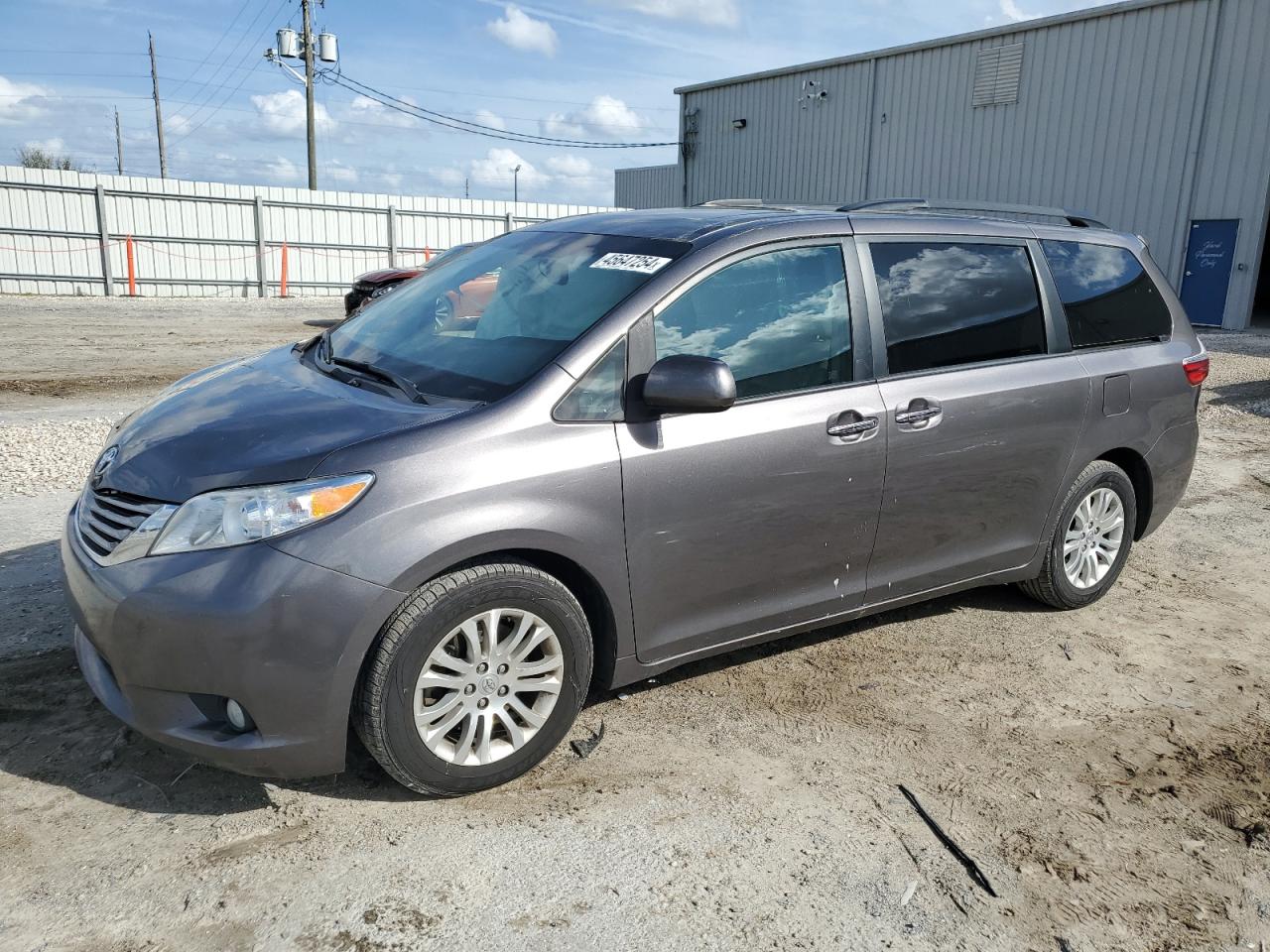 TOYOTA SIENNA 2017 5tdyz3dc2hs845682