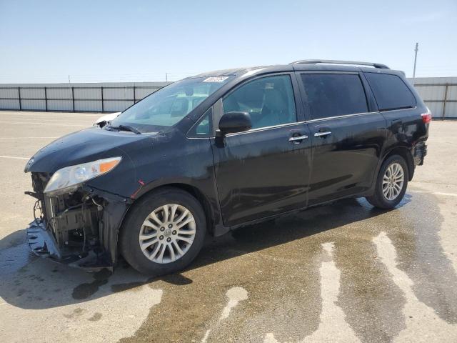 TOYOTA SIENNA XLE 2017 5tdyz3dc2hs846895