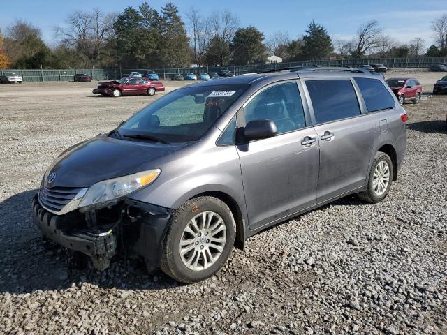 TOYOTA SIENNA XLE 2017 5tdyz3dc2hs885034