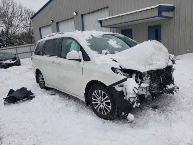 TOYOTA SIENNA XLE 2018 5tdyz3dc2js936439