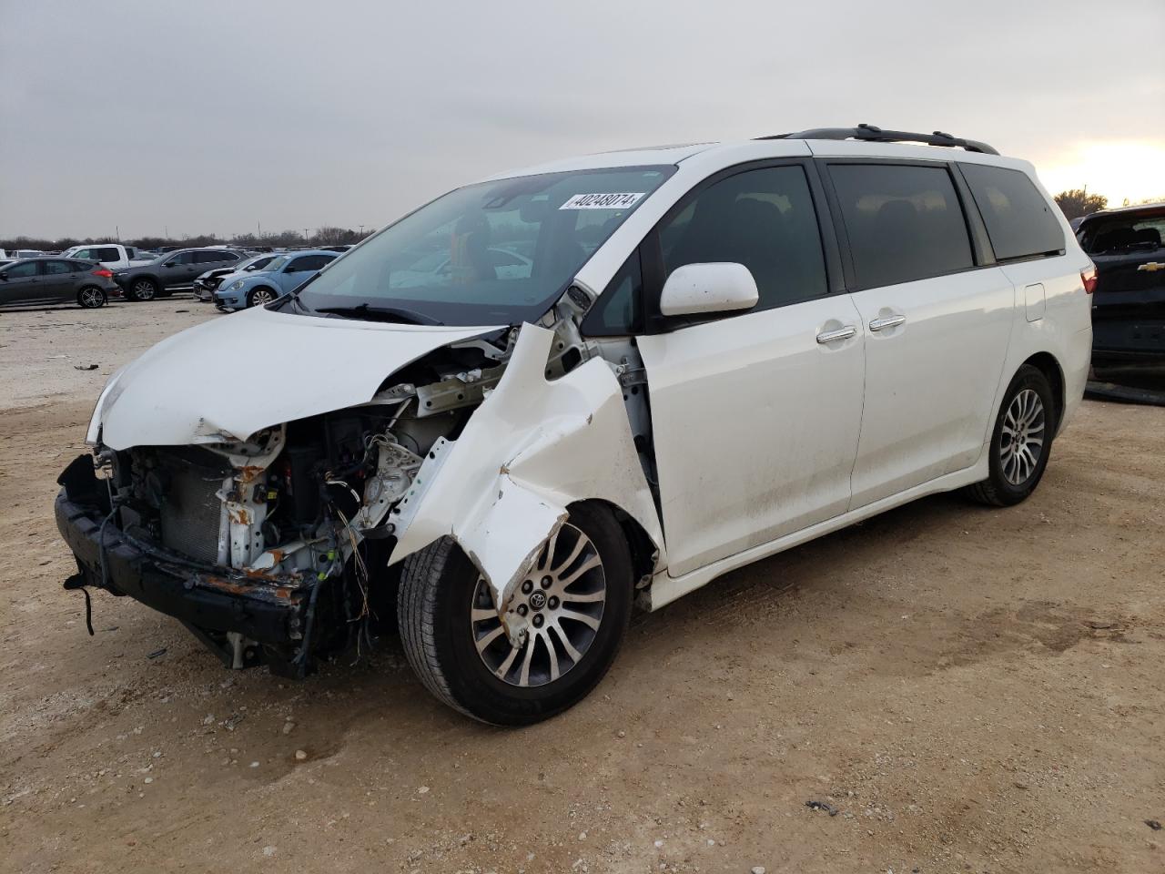 TOYOTA SIENNA 2018 5tdyz3dc2js954245