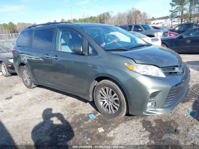 TOYOTA SIENNA XLE 2020 5tdyz3dc2ls070566