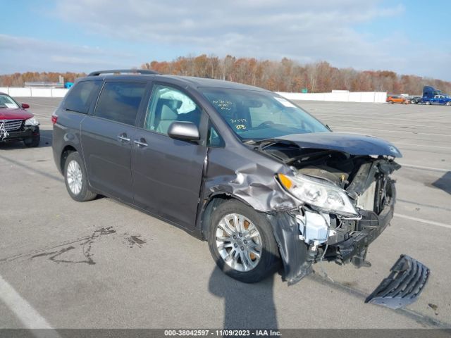 TOYOTA SIENNA 2017 5tdyz3dc3hs849000