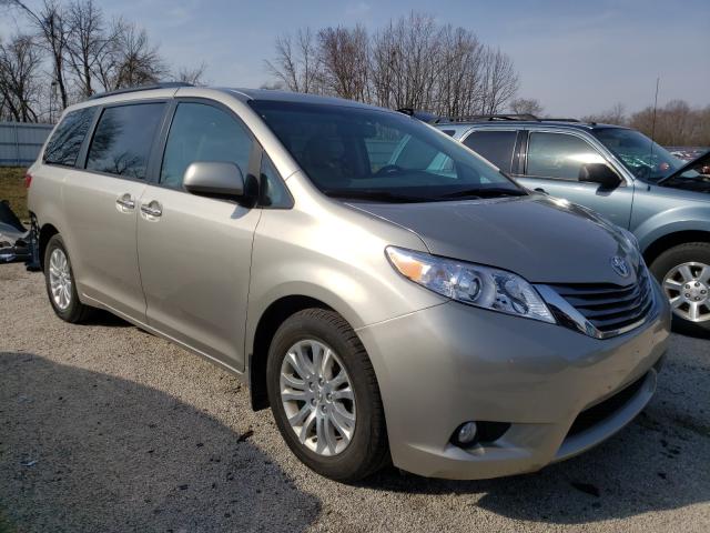 TOYOTA SIENNA XLE 2017 5tdyz3dc3hs858442