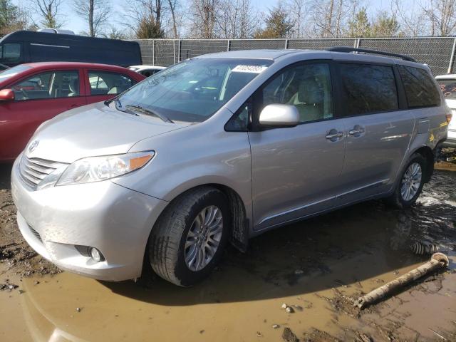 TOYOTA SIENNA XLE 2017 5tdyz3dc3hs874141