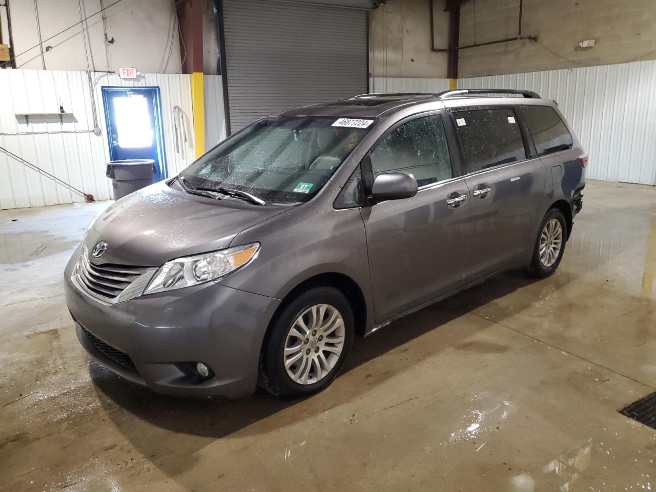 TOYOTA SIENNA 2017 5tdyz3dc3hs879386