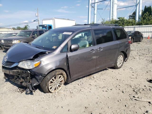 TOYOTA SIENNA XLE 2017 5tdyz3dc3hs895779