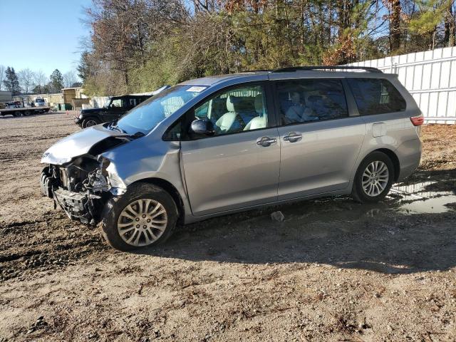 TOYOTA SIENNA XLE 2017 5tdyz3dc3hs897080