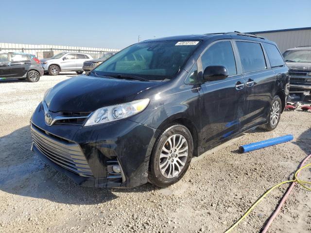 TOYOTA SIENNA XLE 2018 5tdyz3dc3js932223