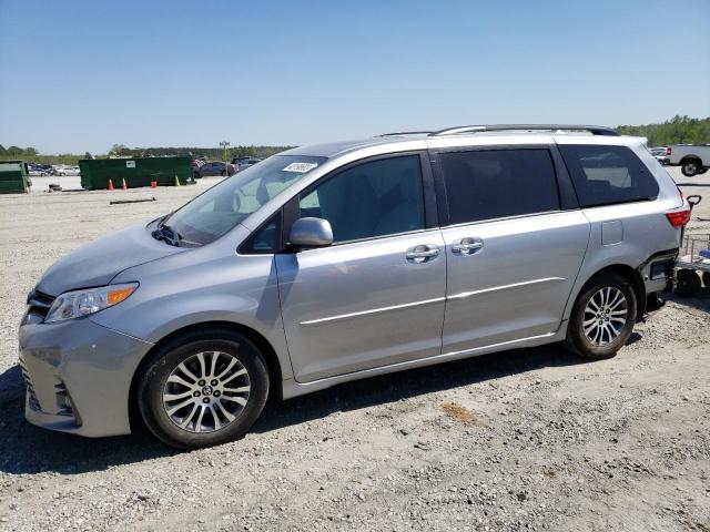 TOYOTA SIENNA XLE 2018 5tdyz3dc3js953041