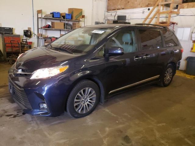 TOYOTA SIENNA XLE 2018 5tdyz3dc3js961706