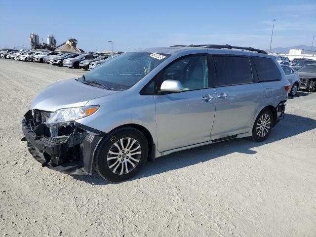 TOYOTA SIENNA XLE 2019 5tdyz3dc3ks994321