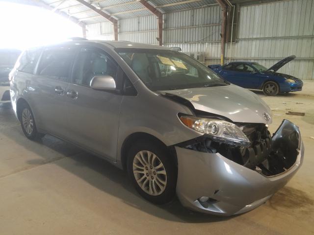 TOYOTA SIENNA XLE 2017 5tdyz3dc4hs766482