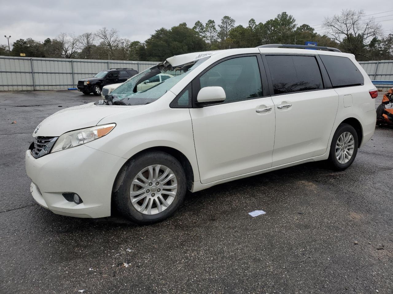 TOYOTA SIENNA 2017 5tdyz3dc4hs773125