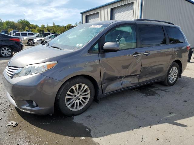 TOYOTA SIENNA XLE 2017 5tdyz3dc4hs852634