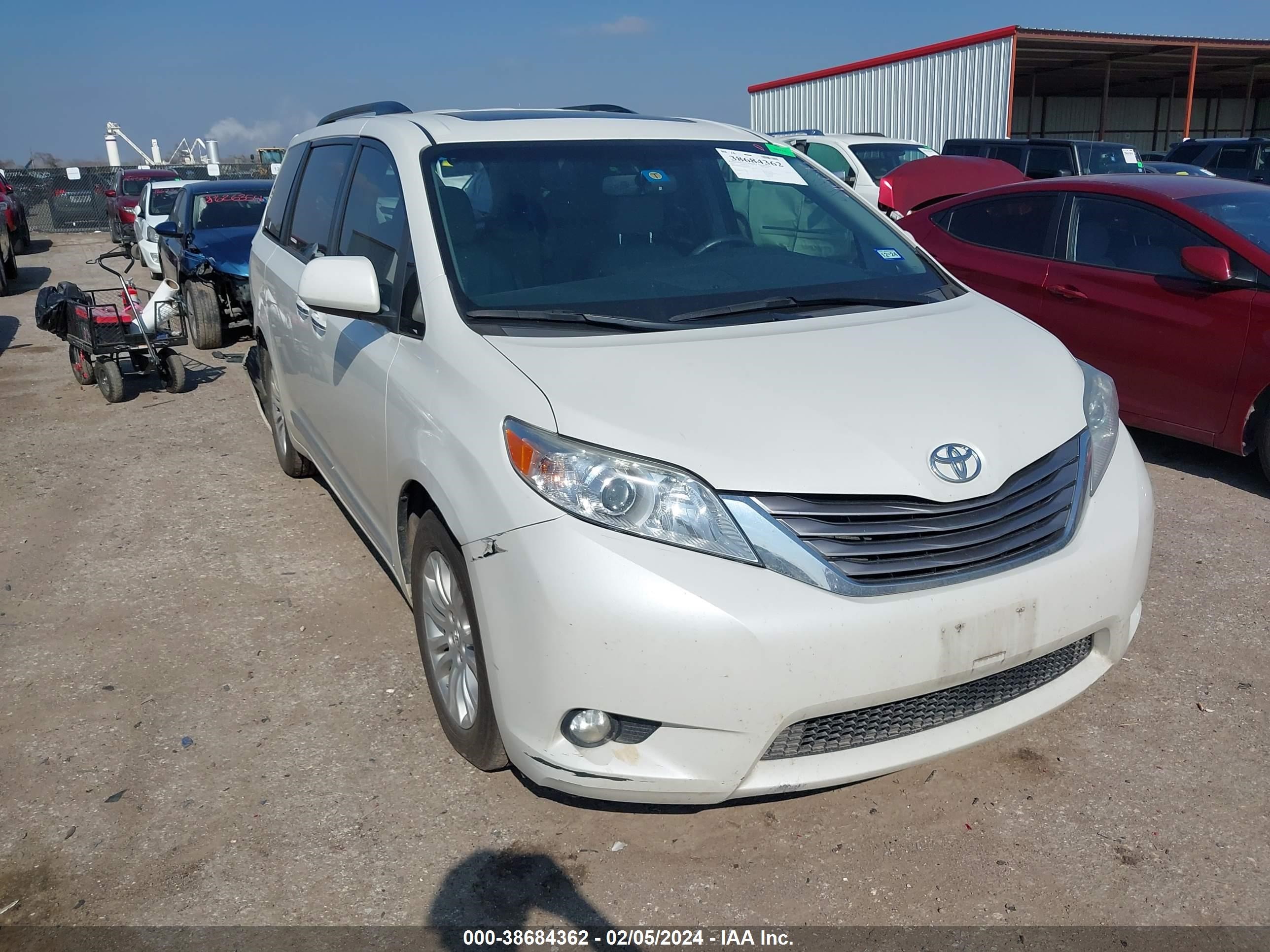 TOYOTA SIENNA 2017 5tdyz3dc4hs896553