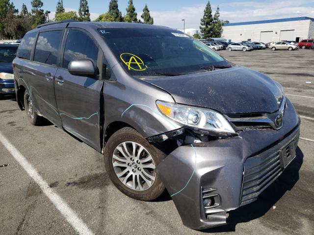 TOYOTA SIENNA XLE 2018 5tdyz3dc4js915849