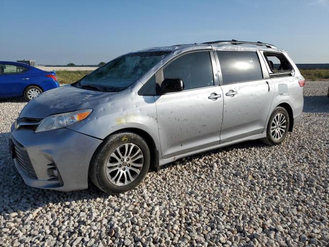 TOYOTA SIENNA XLE 2018 5tdyz3dc4js921862