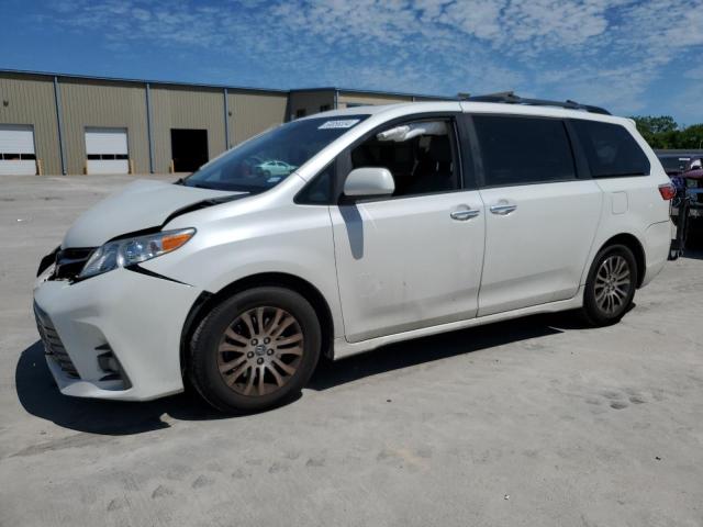 TOYOTA SIENNA XLE 2019 5tdyz3dc4ks997261