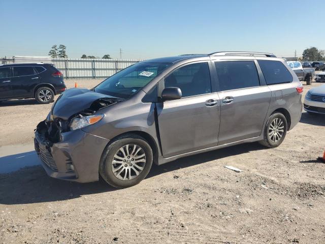 TOYOTA SIENNA XLE 2020 5tdyz3dc4ls062419