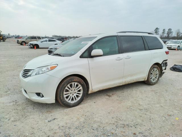 TOYOTA SIENNA XLE 2017 5tdyz3dc5hs825376