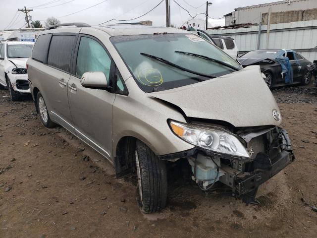 TOYOTA SIENNA XLE 2017 5tdyz3dc5hs883021