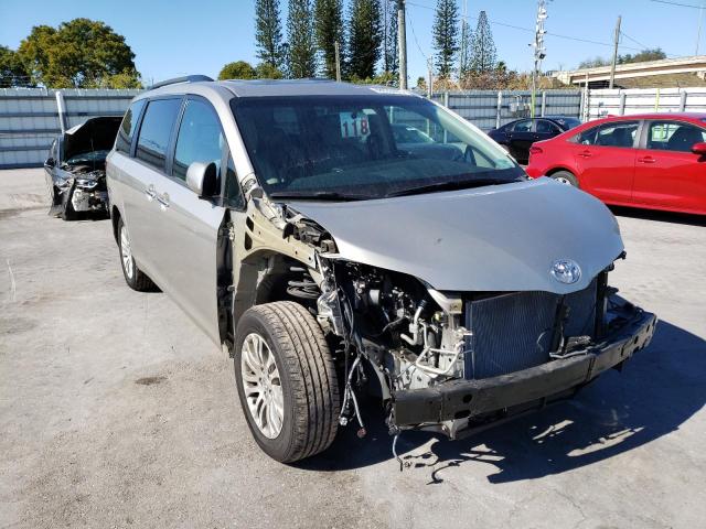 TOYOTA SIENNA XLE 2017 5tdyz3dc5hs895895