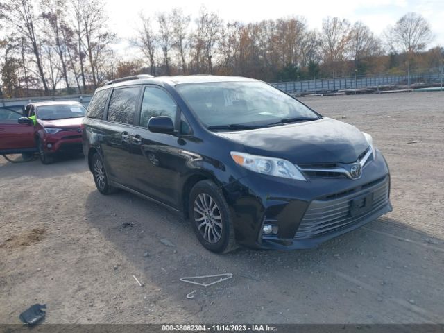 TOYOTA SIENNA 2018 5tdyz3dc5js935396