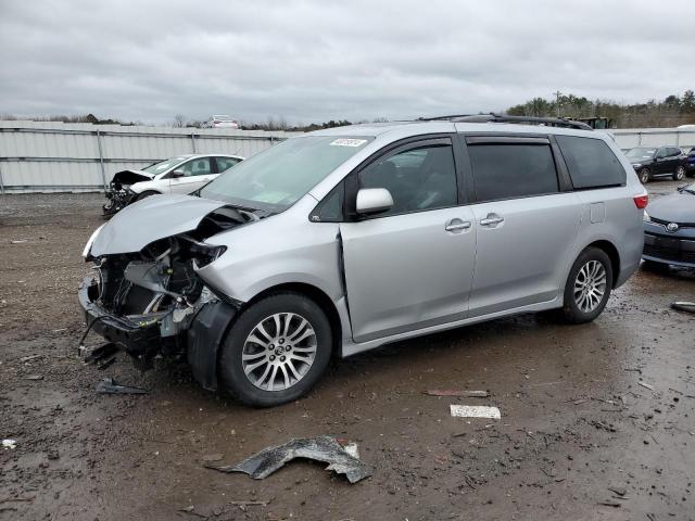 TOYOTA SIENNA XLE 2018 5tdyz3dc5js955888