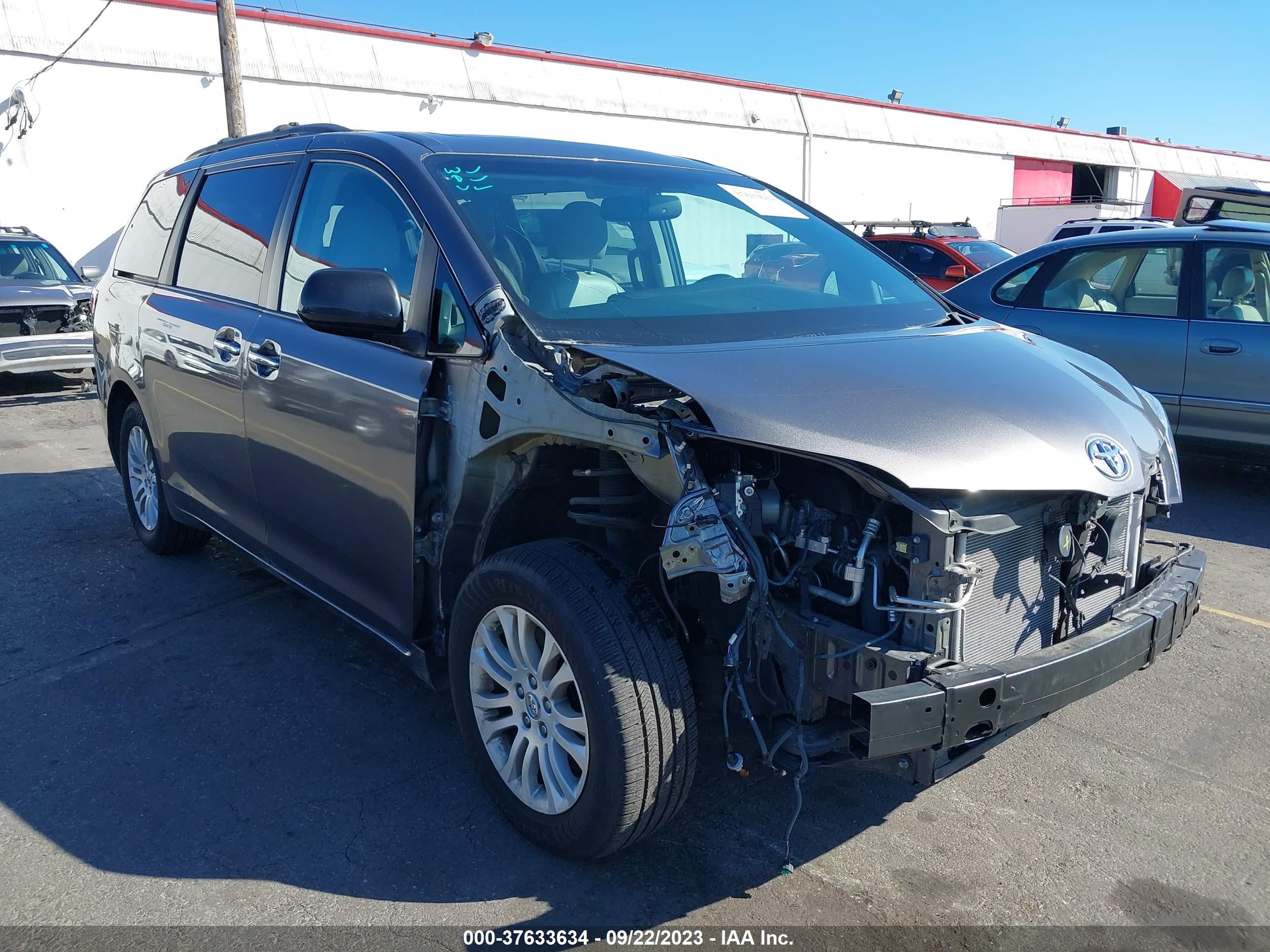 TOYOTA SIENNA 2017 5tdyz3dc6hs794638