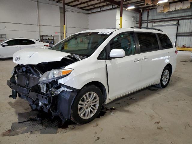 TOYOTA SIENNA XLE 2017 5tdyz3dc6hs824818