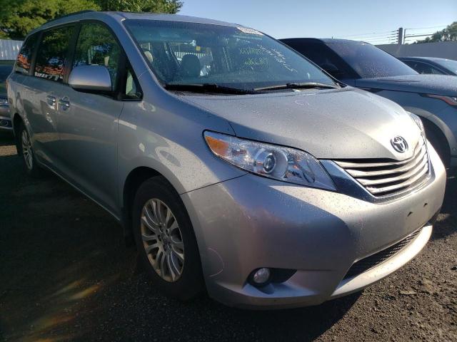 TOYOTA SIENNA XLE 2017 5tdyz3dc6hs834829