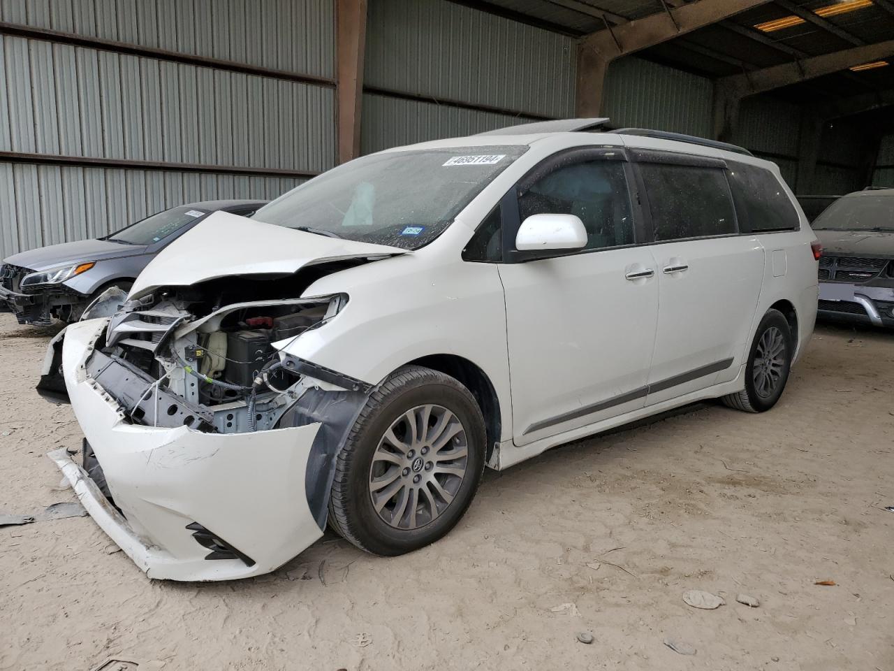 TOYOTA SIENNA 2018 5tdyz3dc6js957729