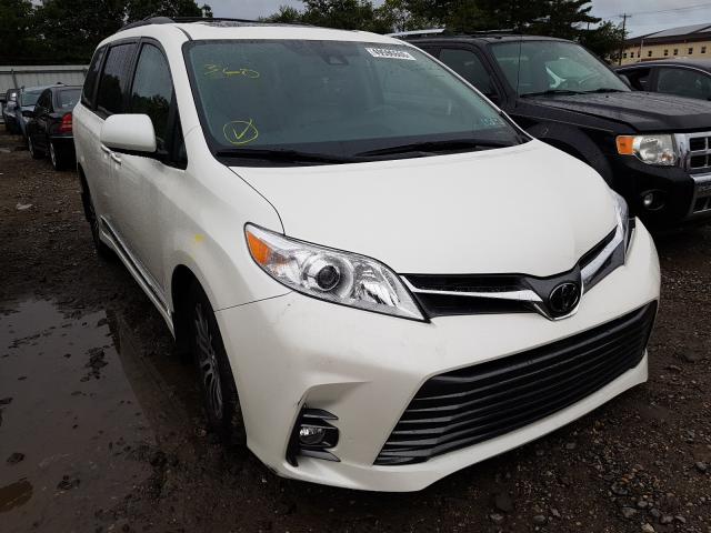 TOYOTA SIENNA XLE 2018 5tdyz3dc6js958864