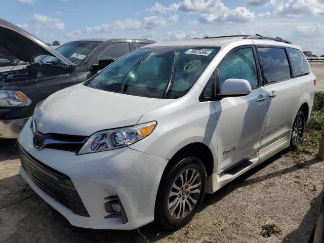 TOYOTA SIENNA XLE 2019 5tdyz3dc6ks979019