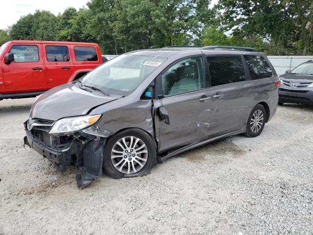 TOYOTA SIENNA XLE 2020 5tdyz3dc6ls028501