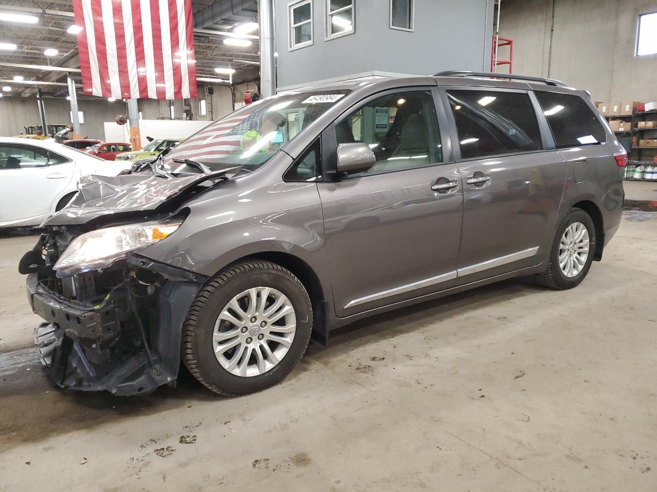 TOYOTA SIENNA 2017 5tdyz3dc8hs787450