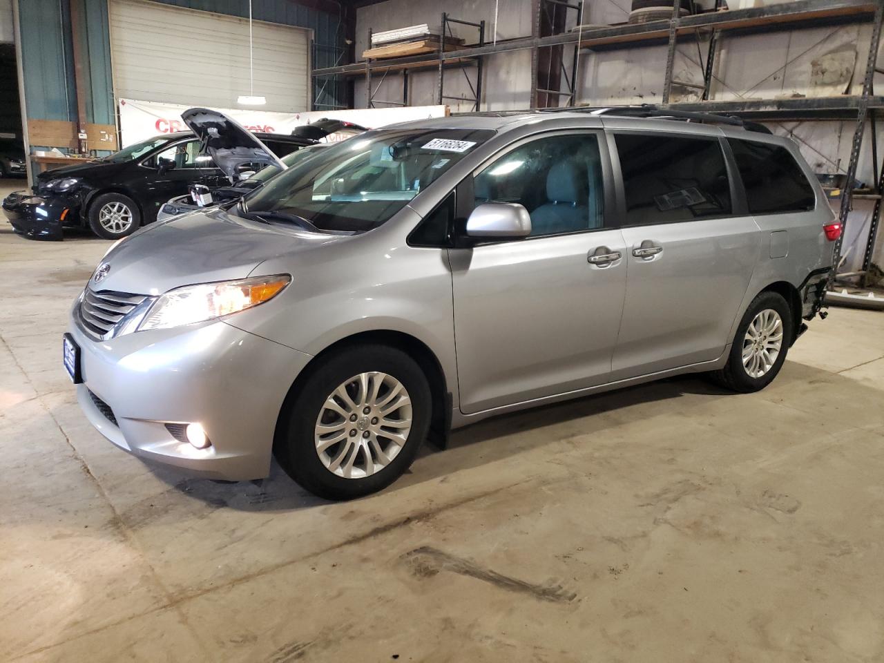 TOYOTA SIENNA 2017 5tdyz3dc8hs811813