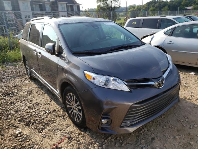 TOYOTA SIENNA XLE 2018 5tdyz3dc8js901002