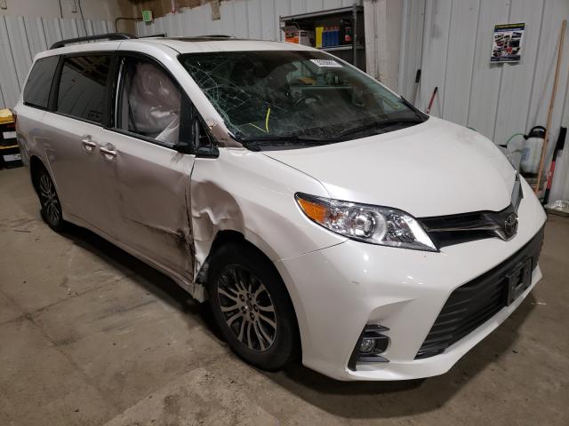 TOYOTA SIENNA XLE 2018 5tdyz3dc8js946733