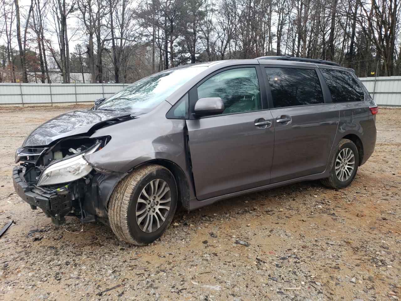 TOYOTA SIENNA 2018 5tdyz3dc8js960700