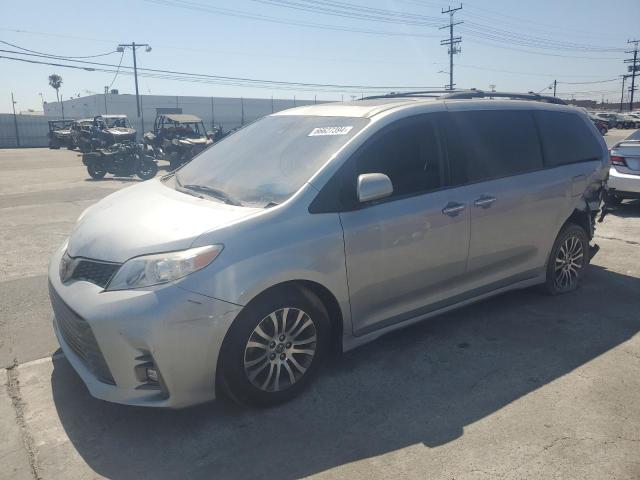 TOYOTA SIENNA XLE 2019 5tdyz3dc8ks014761