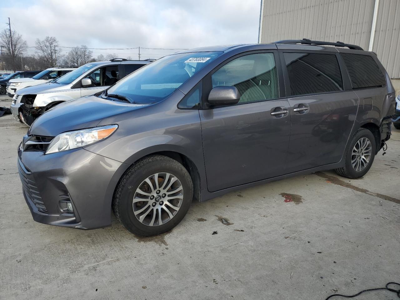 TOYOTA SIENNA 2019 5tdyz3dc8ks020849