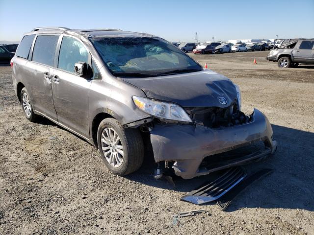 TOYOTA SIENNA XLE 2017 5tdyz3dc9hs839796